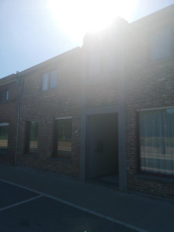 Pops Holiday Home Ieper Eksteriør bilde